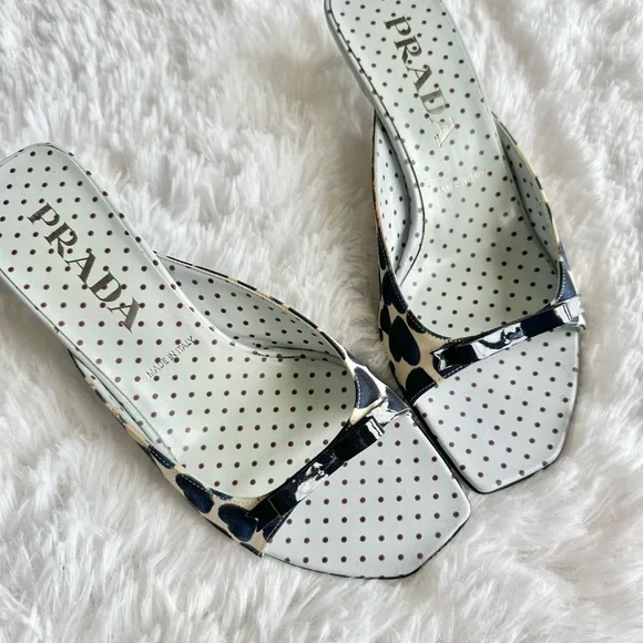 Vintage Prada SS200 Polka Dot Heart Kitten Heels - Picture 5 of 9